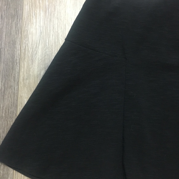 Skirt - Picture 2 of 2